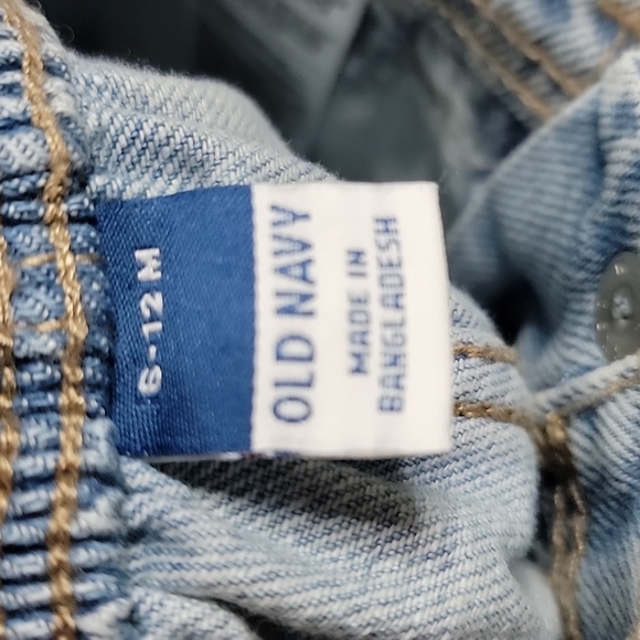 New Old Navy 6-12 Mth Jeans & Onesie Set - Picture 8 of 10